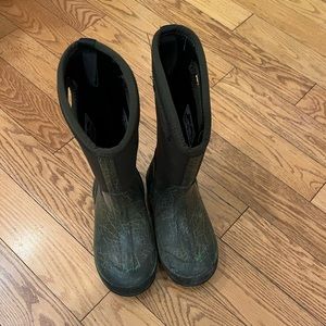 Boys Bogs Size 1